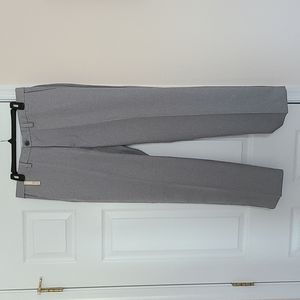 NWT Haggar Men's Performance Grey Plaid Straight-Fit Plain-Front Slack 34x30